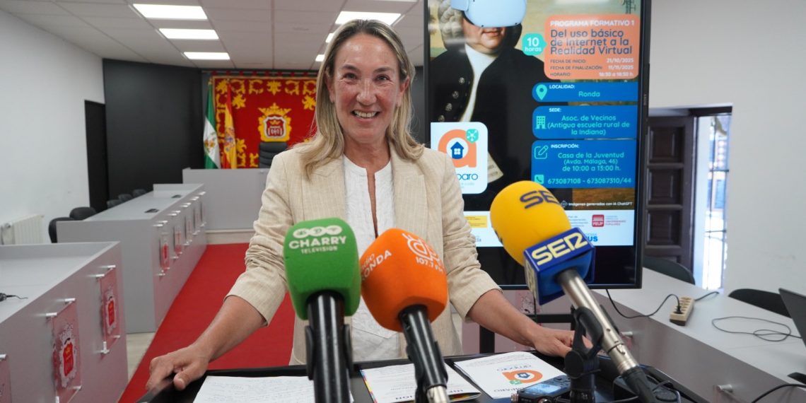 El Ayuntamiento de Ronda pone en marcha un programa para formar digitalmente a los mayores de las pedanías