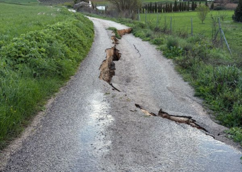 El Ayuntamiento destinará casi 37.000 euros a arreglar los caminos de Cochinitas y de Ronda a Cartajima, dañados por los últimos temporales