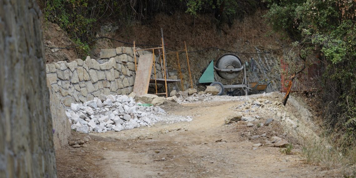 ALGATOCÍN CONTINÚA LA MEJORA DEL CAMINO DE ‘LOS NACIMIENTILLOS’