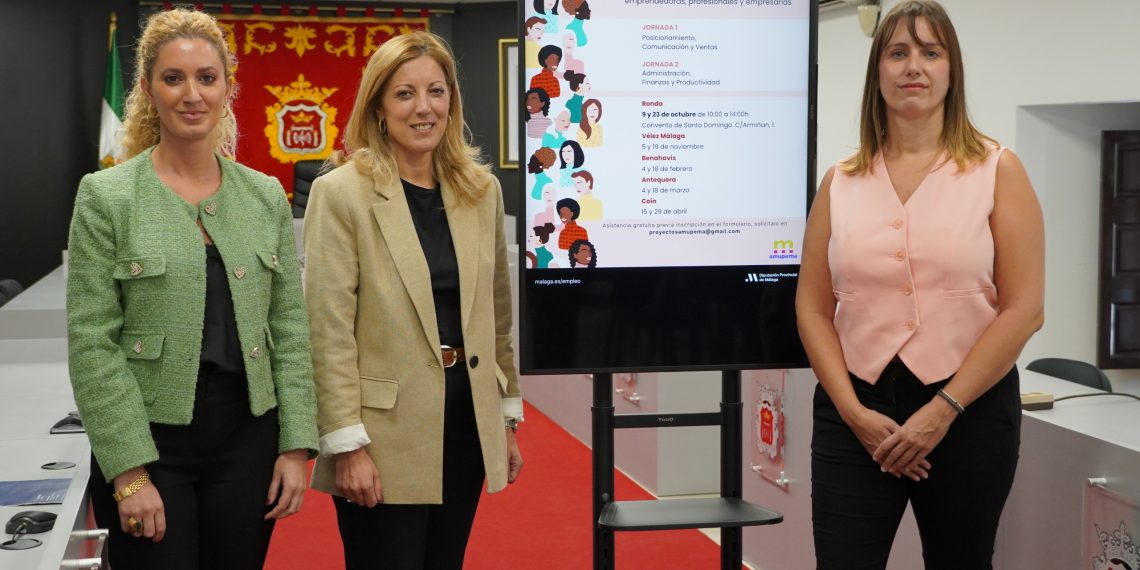 La Diputación y Amupema ofrecen en Ronda, Vélez-Málaga, Benahavís y Coín talleres para mujeres empresarias