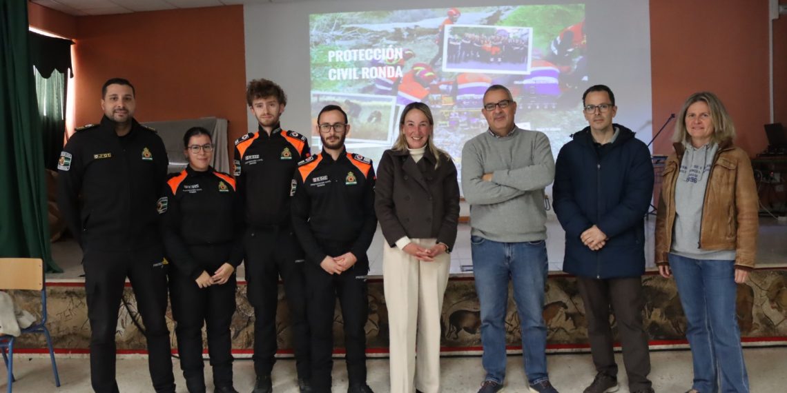 Protección Civil de Ronda ofrece cursos sobre primeros auxilios a estudiantes de varios centros educativos de la ciudad