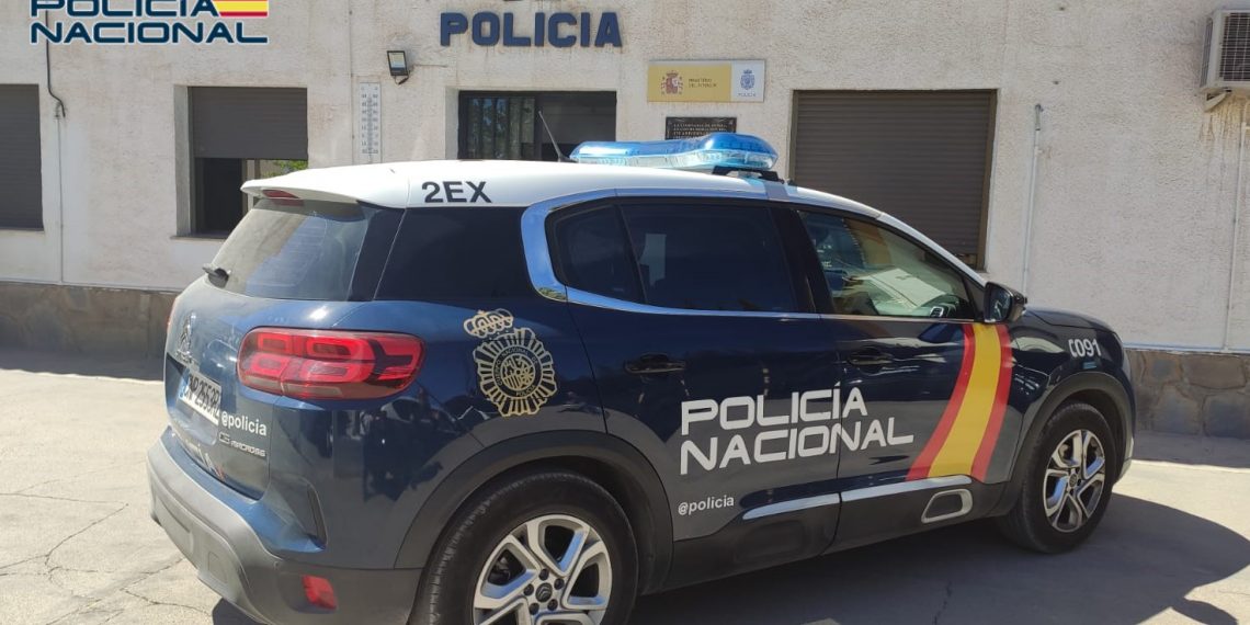 La Policía Nacional ha detenido al empleado de un salón de juegos en Ronda por estafa