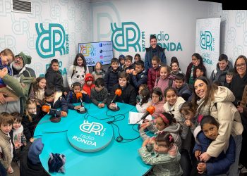 Los alumnos del CPR Almazara visitan Radio Ronda