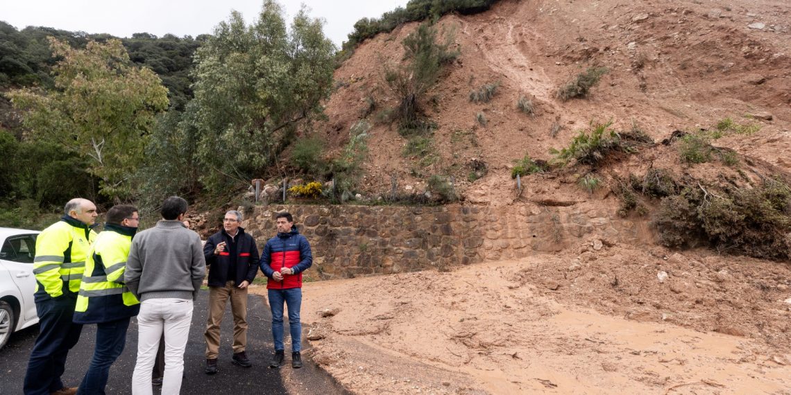 La Diputación destina los primeros seis millones de euros para actuar de emergencia en 37 carreteras afectadas por los últimos temporales