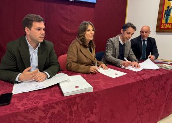 Turismo de Ronda entrega por quinto año ayudas económicas a todas las hermandades de Pasión y Gloria de la ciudad