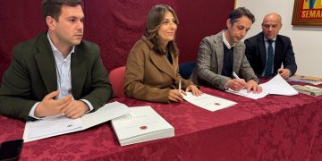 Turismo de Ronda entrega por quinto año ayudas económicas a todas las hermandades de Pasión y Gloria de la ciudad