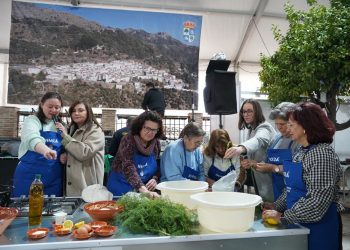 ALGATOCÍN PONE EN VALOR SU GASTRONOMÍA EN LA XIV EDICIÓN DE LA ‘HINOJÁ’