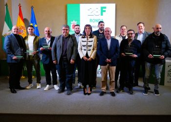 El Ayuntamiento de Ronda reconoce a los cocineros que se volcaron con la acogida de los vecinos desalojados de Grazalema