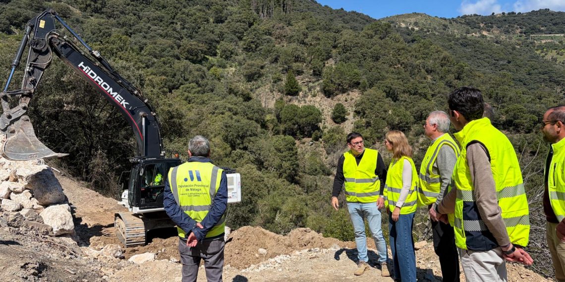 La Diputación invierte 4,2 millones de euros en el arreglo de 14 carreteras de la Serranía de Ronda afectadas por los temporales de febrero