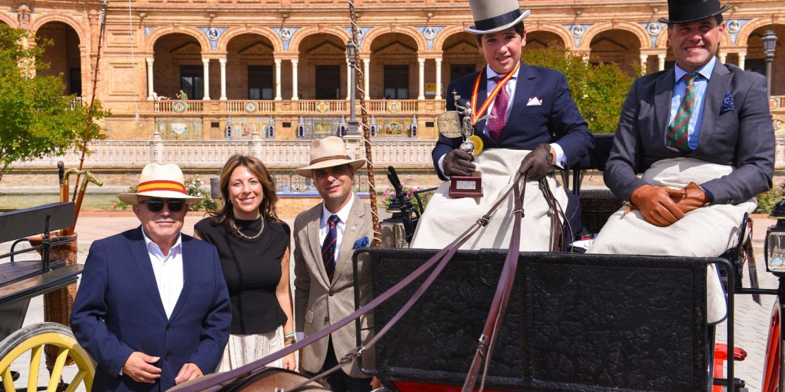 El Ayuntamiento de Ronda, institución invitada de honor en los Enganches de Sevilla