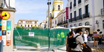 El Ayuntamiento de Ronda inicia la eliminación de la rampa residual del aparcamiento de la plaza del Socorro
