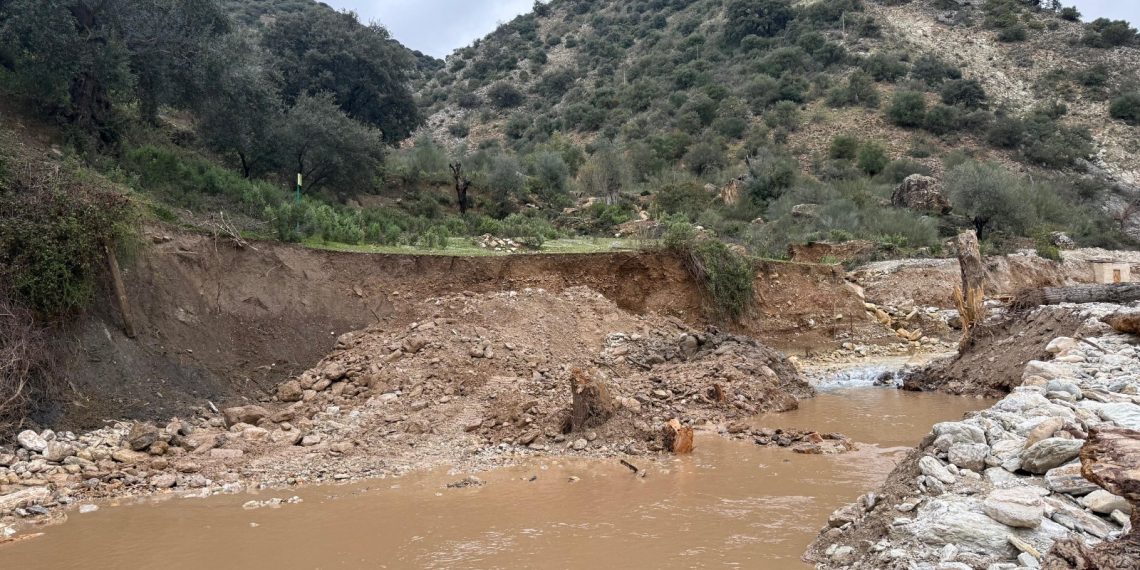 Alpandeire reparará los caminos rurales del término municipal dañados por las lluvias
