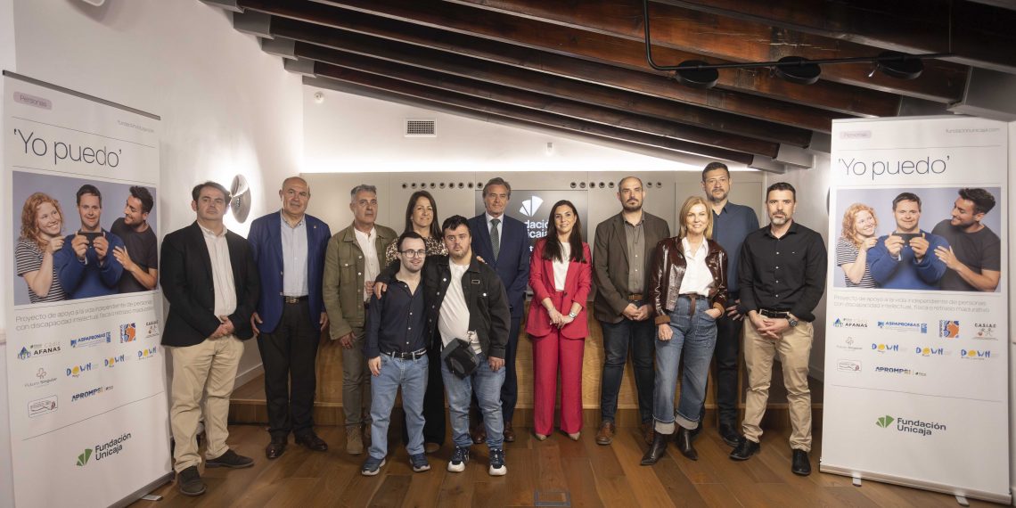 Fundación Unicaja apoyará la vida independiente de 300 personas con discapacidad en Andalucía con la III edición de ‘Yo puedo’