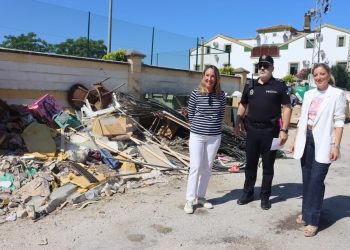 La Policía Local inicia una campaña de refuerzo de vigilancia para evitar el depósito de escombros o residuos fuera de la normativa establecida
