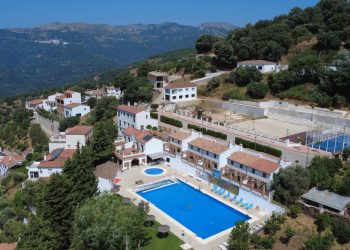 Abre sus puertas la piscina municipal de Jubrique