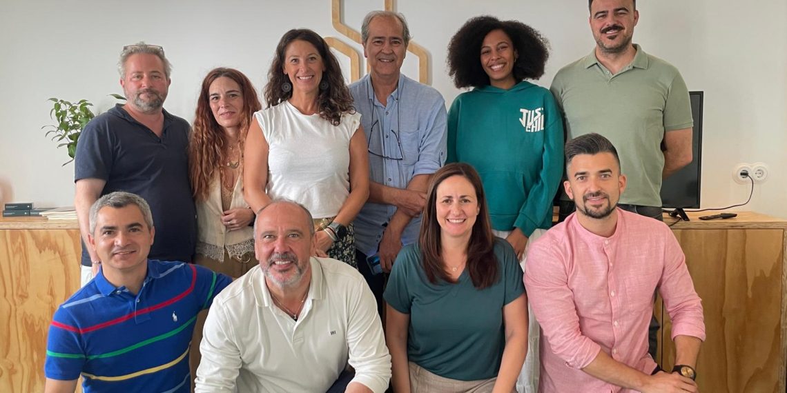 LAB Genalguacil reúne a entidades, emprendedores y artistas para intercambiar proyectos y experiencias que promueven la innovación, la recuperación de espacios rurales y la producción local