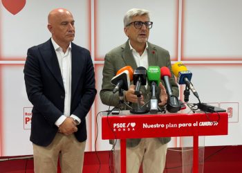 El PSOE exige a Juanma Moreno que actúe ante la apertura de juicio oral contra la alcaldesa de Ronda