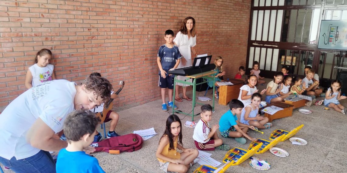 Un centenar de alumnos participan en la Escuela de Verano de la Escuela Municipal de Música y Danza de Ronda