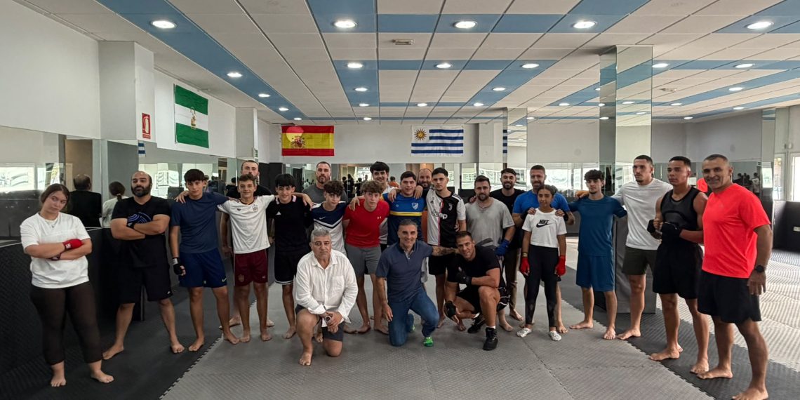 El Ayuntamiento impulsa la recuperación de espacios deportivos del polideportivo de la carretera de El Burgo con un nuevo proyecto de artes marciales